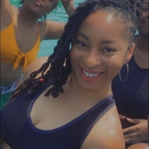 Meet your Posher, Joycelyn